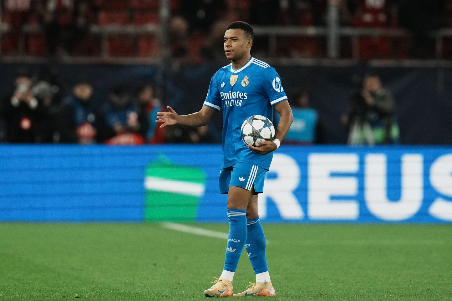 Kit de juego Real Madrid Tercero